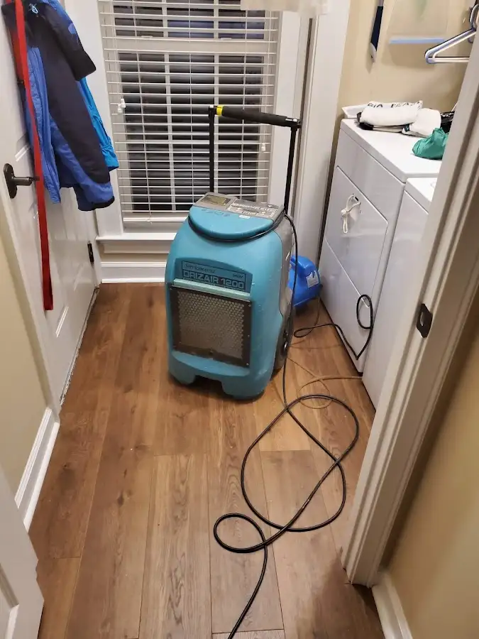 Commercial dehumidifier deployed for Crawl Space Restoration in Findlay